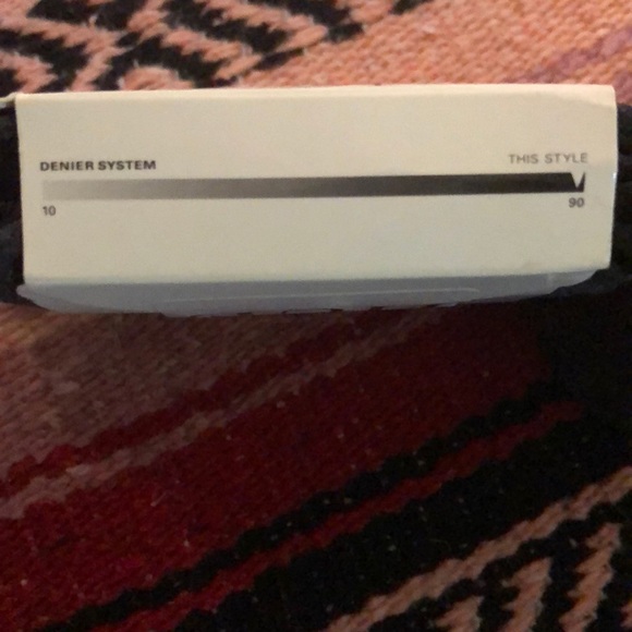 Hue Super Opaque Tights - Picture 4 of 4